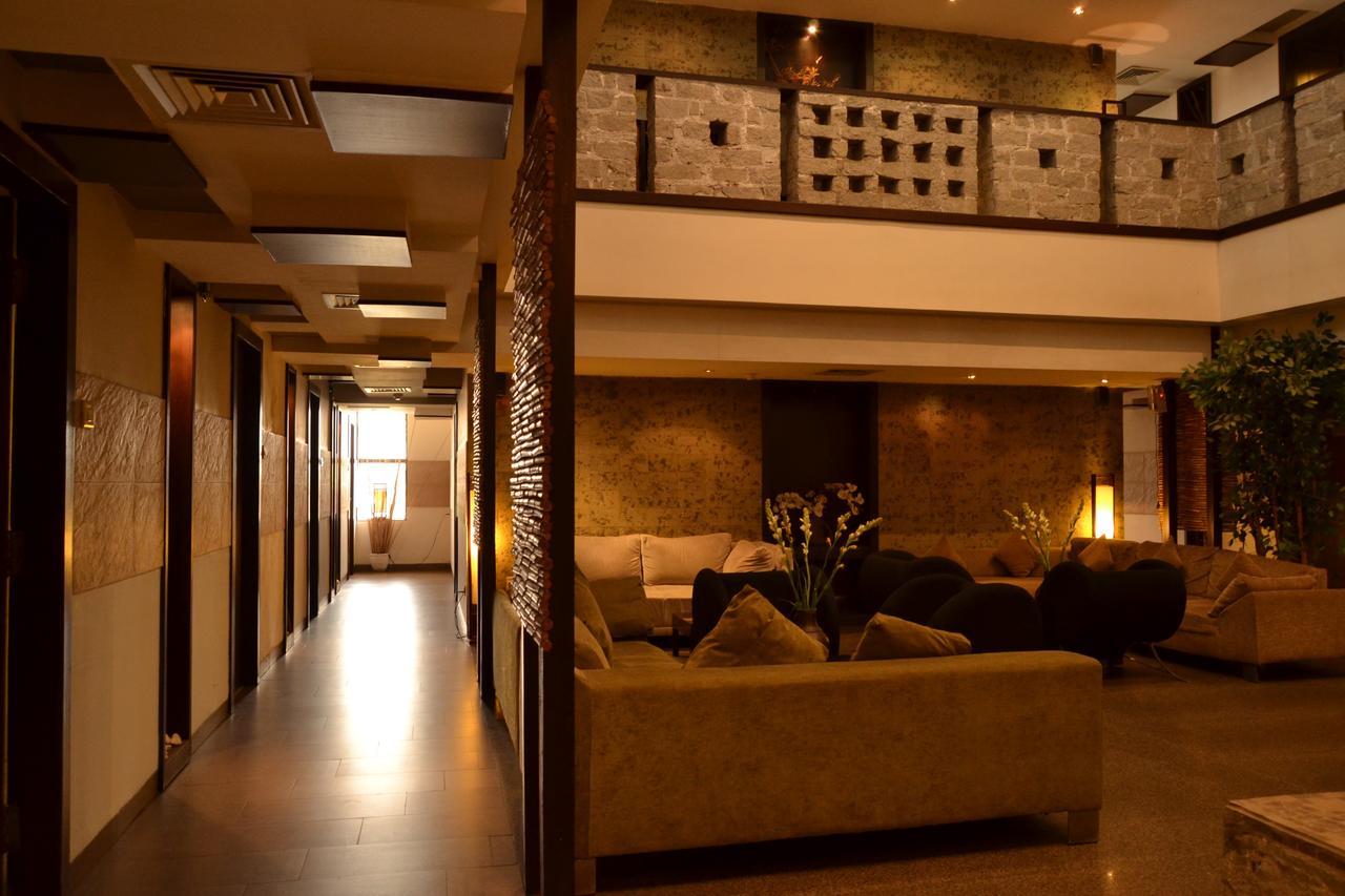 The Seventeen Degrees Hotel Dhanbād Exteriör bild