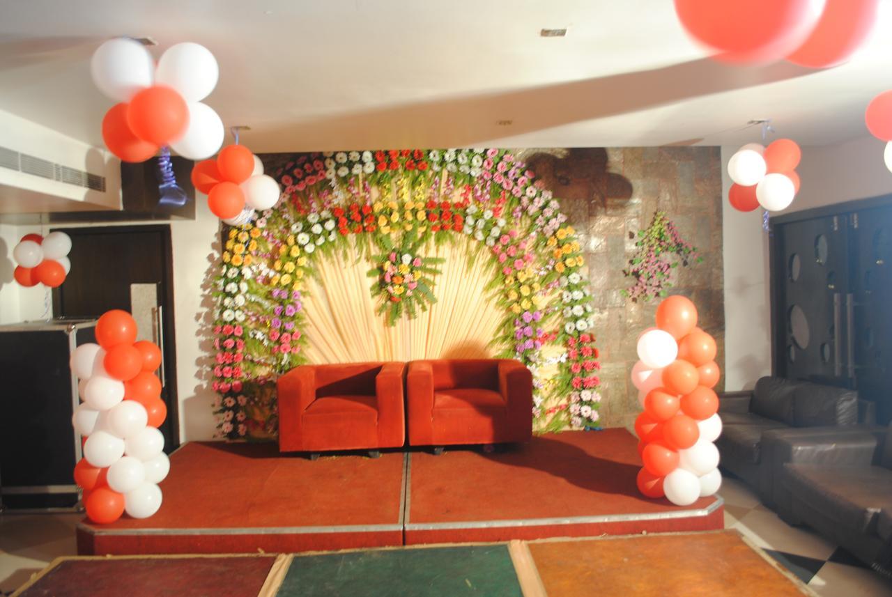 The Seventeen Degrees Hotel Dhanbād Exteriör bild